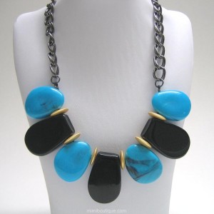 Bold Necklace Image